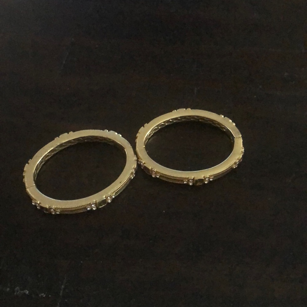 Gold bangle bracelets